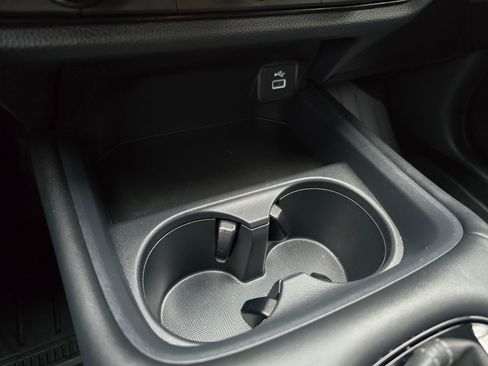 Certified 2025 Honda HR-V LX image 35