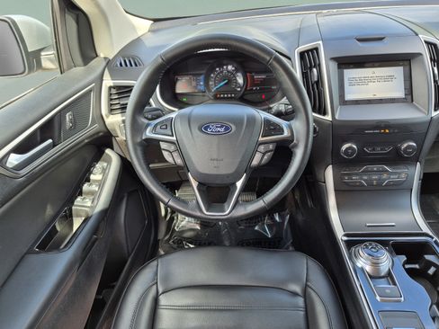 Used 2019 Ford Edge SEL w/ Equipment Group 201A FWD image 12