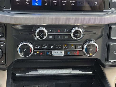 Used 2025 Ford F250 Platinum w/ Platinum Plus Package AWD/4WD image 6