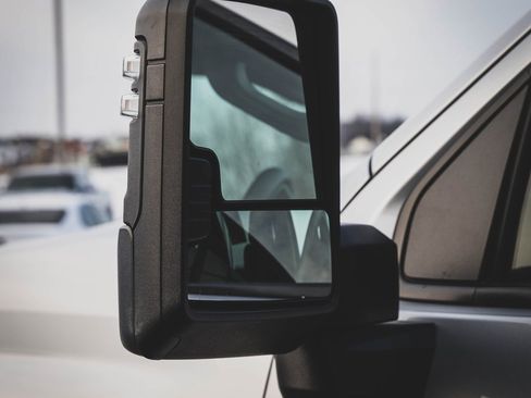 Used 2021 Chevrolet Silverado 2500 Custom w/ Snow Plow Prep/Camper Package image 16