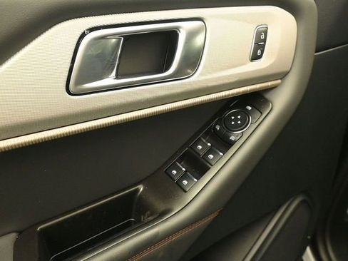 New 2026 Ford Explorer Active w/ Active Comfort Package image 14