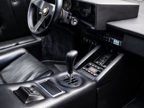Used 1989 Lamborghini Countach Coupe RWD image 30