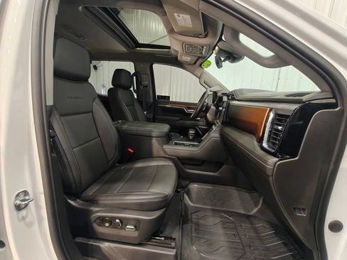 Used 2023 GMC Sierra 1500 Denali w/ Technology Package AWD/4WD image 40