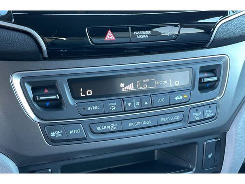 Certified 2022 Honda Pilot Special Edition image 29