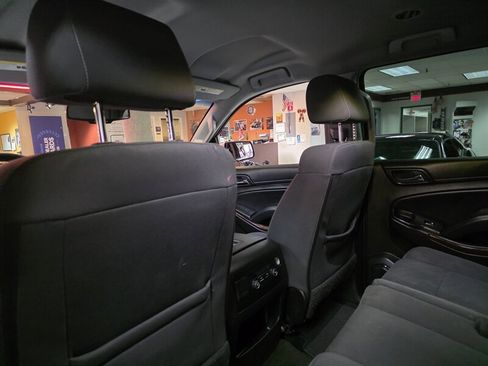 Used 2017 GMC Yukon SLE w/ Convenience Package image 25