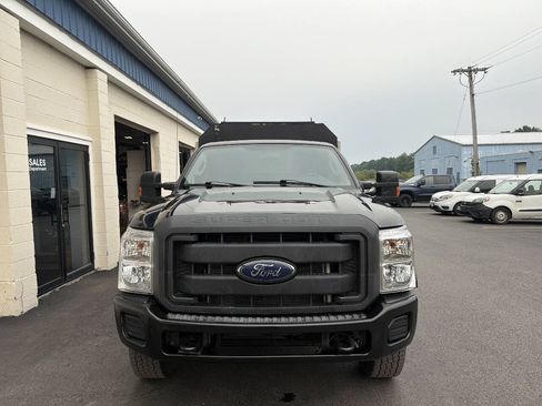 Used 2015 Ford F250 XL w/ Power Equipment Group AWD/4WD image 4