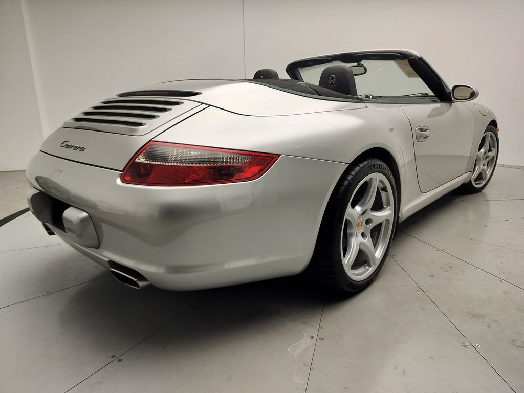 Used 2005 Porsche 911 Carrera RWD image 19