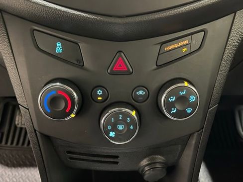 Used 2016 Chevrolet Trax LS FWD image 33