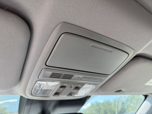 Used 2022 Honda CR-V EX-L image 31