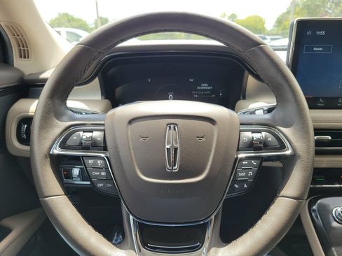 Certified 2022 Lincoln Nautilus FWD w/ Premium Package image 20