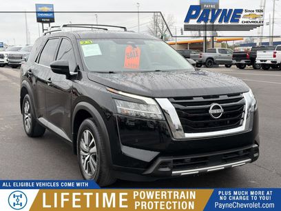 Used 2023 Nissan Pathfinder SL