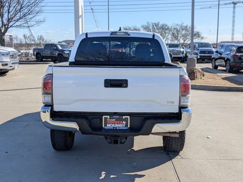 Used 2023 Toyota Tacoma TRD Off-Road image 7