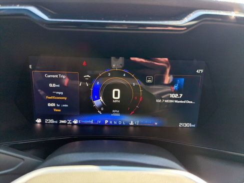 Used 2024 Chevrolet Colorado Z71 w/ LPO, Dark Essentials Package image 12