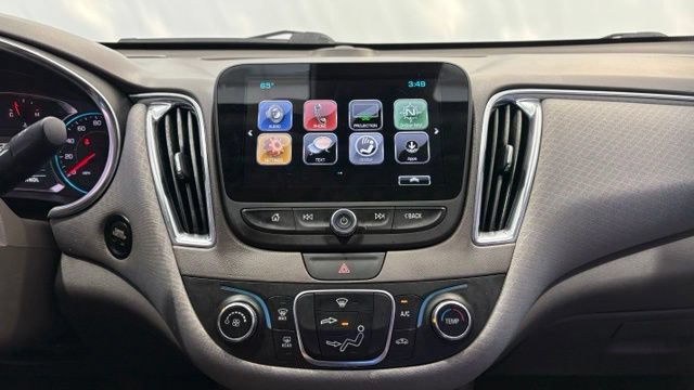 Used 2018 Chevrolet Malibu LT w/ Driver Confidence Package FWD image 34