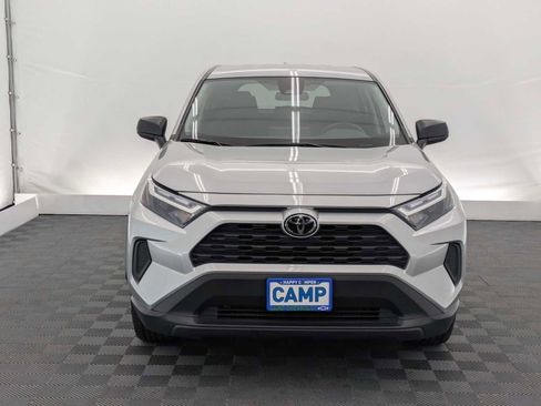Used 2024 Toyota RAV4 LE AWD/4WD image 9