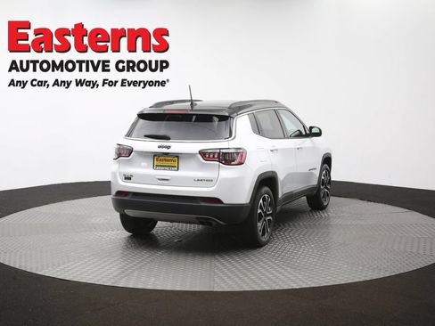 Used 2022 Jeep Compass Limited w/ Sun and Sound Group AWD/4WD image 39