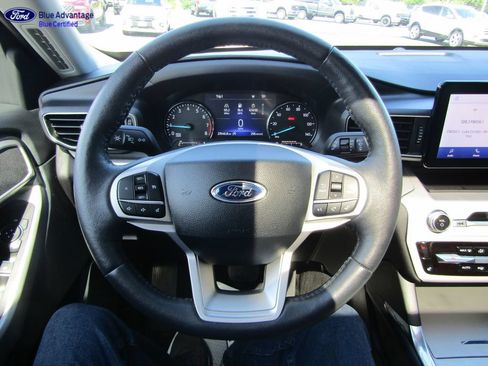 Certified 2024 Ford Explorer XLT w/ Equipment Group 202A AWD/4WD image 17