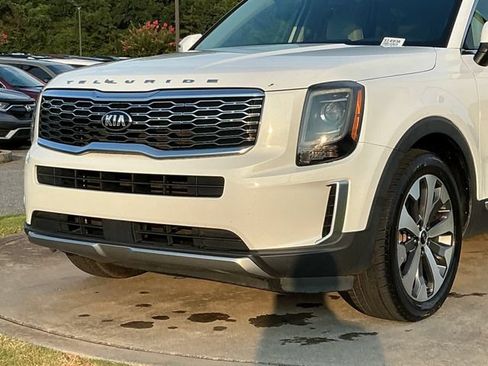 Used 2020 Kia Telluride S w/ S 8 Passenger Seating Package FWD image 10