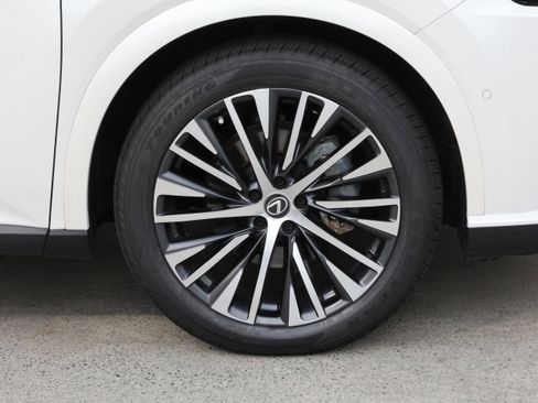 Used 2024 Lexus RX 350 Premium Plus w/ Convenience Package FWD image 11