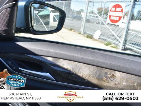 Used 2023 BMW 530e xDrive w/ Premium Package image 22