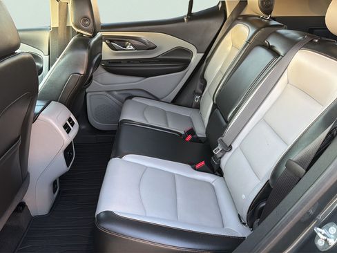 Used 2018 GMC Terrain SLT w/ Preferred Package FWD image 6