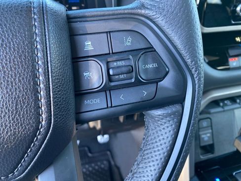 Used 2025 Toyota Sequoia TRD Pro AWD/4WD image 41