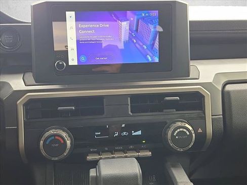 Used 2025 Toyota Tacoma SR5 AWD/4WD image 14