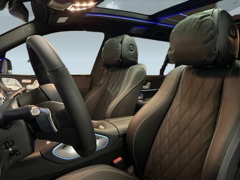 New 2026 Mercedes-Benz Maybach GLS 600 4MATIC image 18