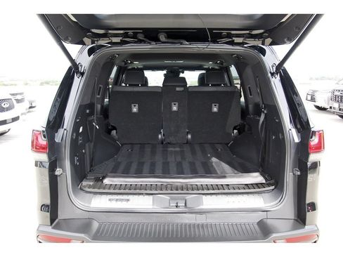 Used 2024 Lexus LX 600 F Sport AWD/4WD image 30