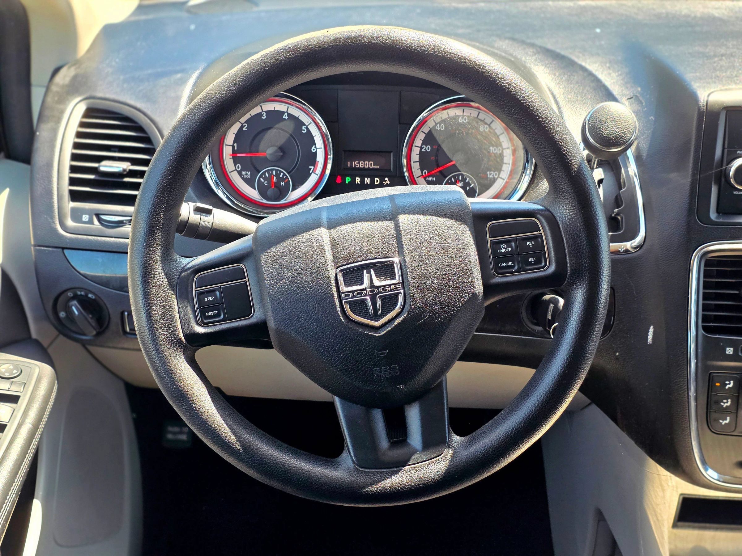 Used 2013 Dodge Grand Caravan SXT FWD image 15