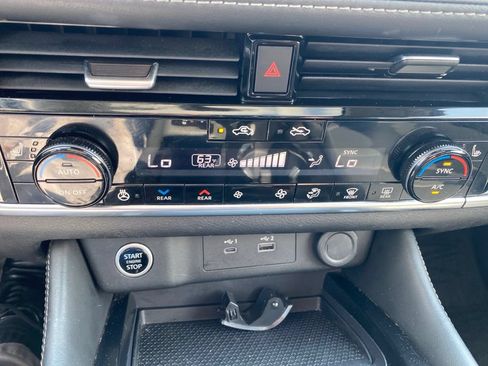 Used 2023 Nissan Rogue SL w/ SL Premium Package FWD image 13