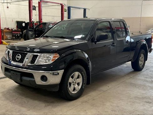 Used 2011 Nissan Frontier SV image 22