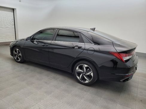 Used 2021 Hyundai Elantra Limited w/ Cargo Package FWD image 3