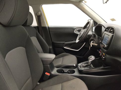 Used 2020 Kia Soul LX FWD image 21