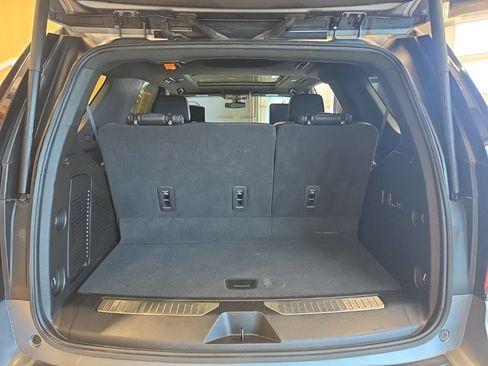 Used 2021 Chevrolet Tahoe Z71 w/ Luxury Package AWD/4WD image 53