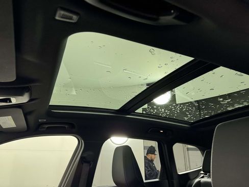 Used 2025 BMW X1 xDrive28i w/ Convenience Package image 32