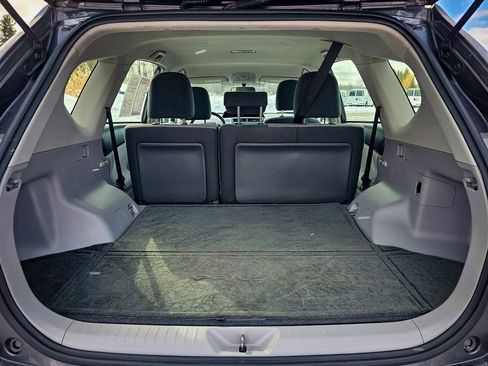 Used 2016 Toyota Prius V Two image 30