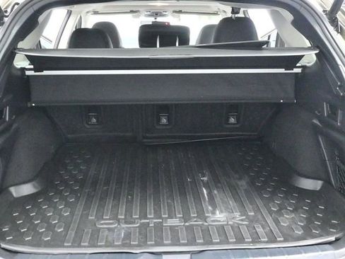 Used 2022 Subaru Outback Limited image 13