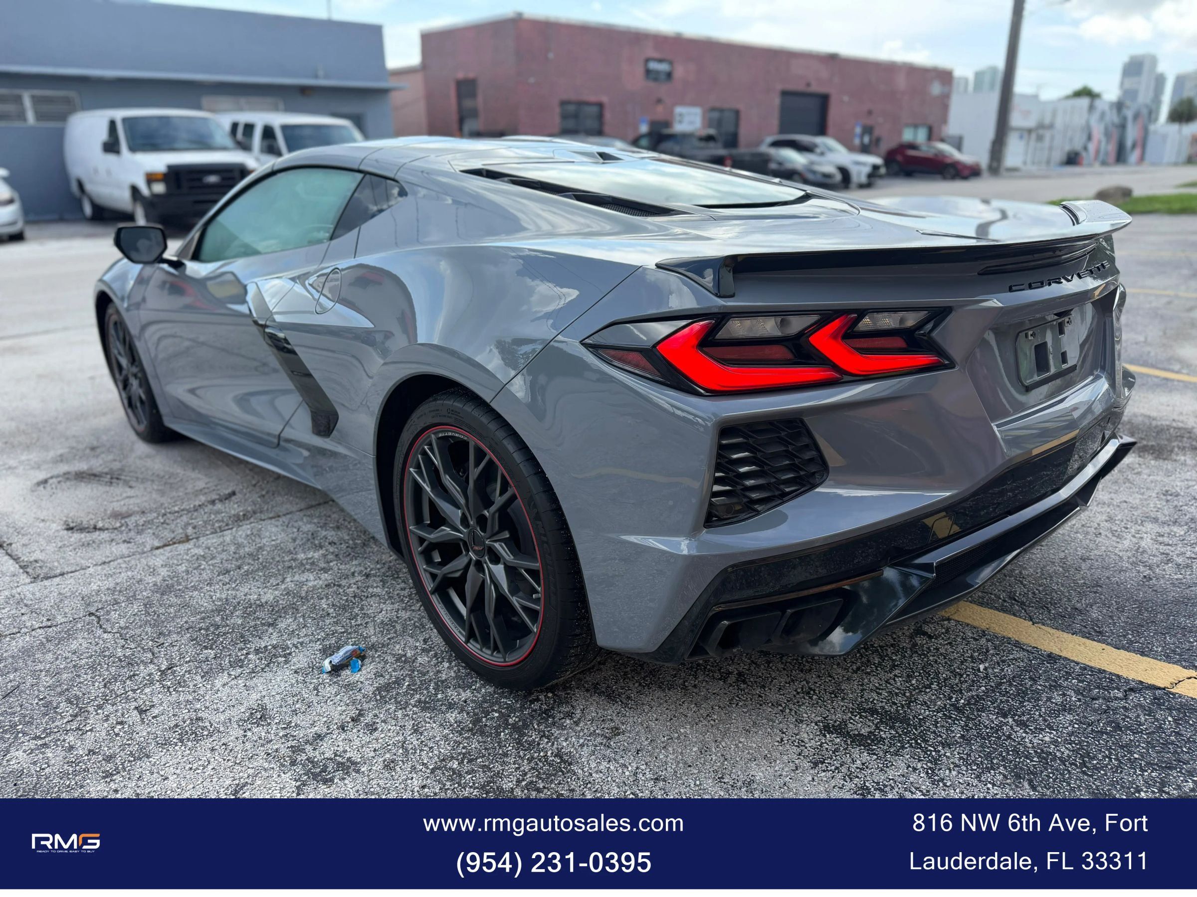 Used 2025 Chevrolet Corvette Stingray Coupe w/ 1LT RWD image 11