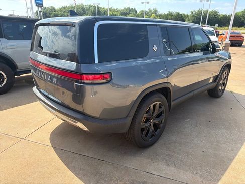 Used 2023 Rivian R1S Adventure AWD/4WD image 7