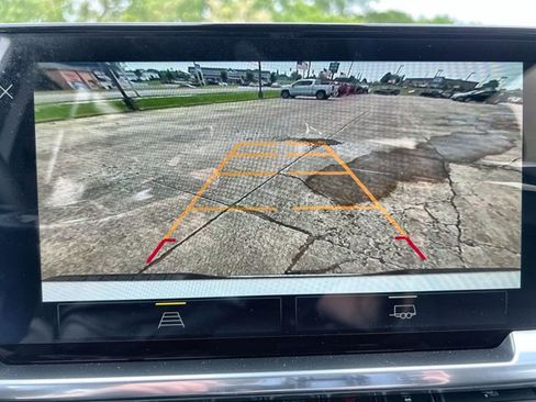 Used 2022 Chevrolet Silverado 1500 LT image 15