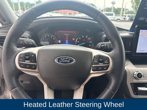 Used 2023 Ford Explorer XLT w/ Equipment Group 202A AWD/4WD image 14