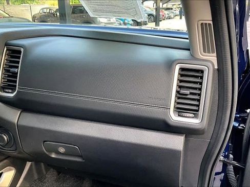 Certified 2023 Nissan Frontier SV w/ Technology Package AWD/4WD image 18