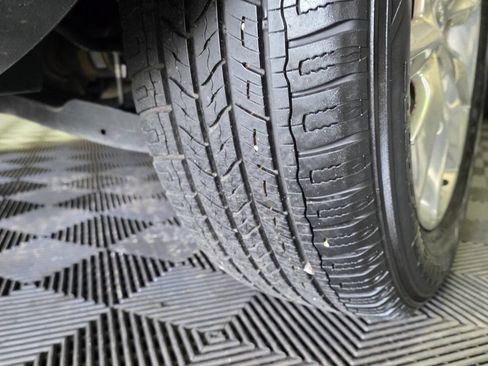 Used 2016 Jeep Cherokee Limited image 38