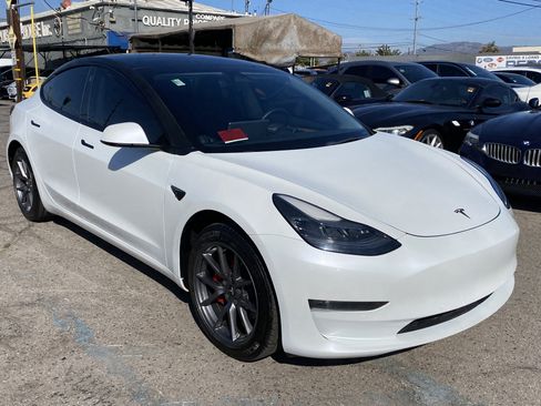 Used 2022 Tesla Model 3 Long Range AWD/4WD image 8