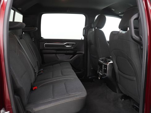 Used 2019 RAM 1500 Big Horn AWD/4WD image 12