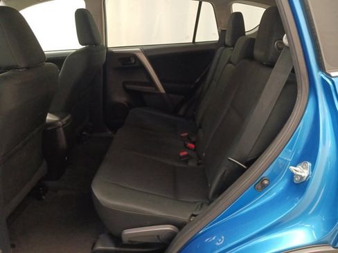 Used 2017 Toyota RAV4 LE image 13