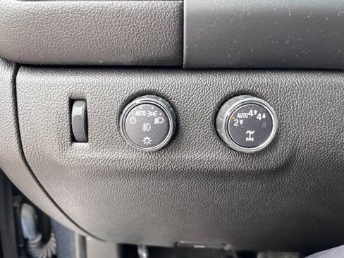 Used 2020 GMC Canyon Denali AWD/4WD image 18