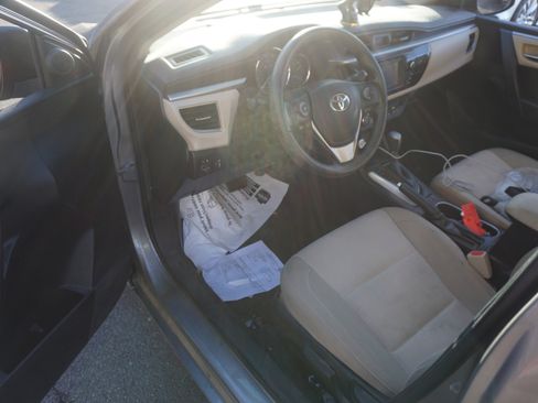 Used 2014 Toyota Corolla LE image 4
