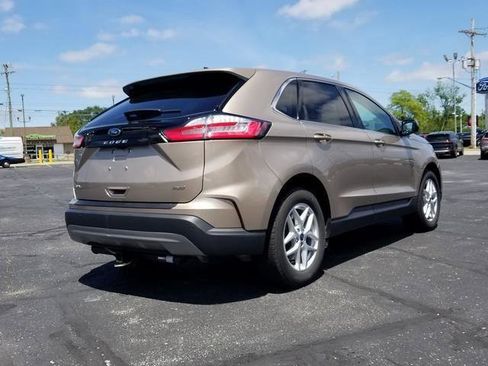 Used 2021 Ford Edge SEL w/ Convenience Package AWD/4WD image 5